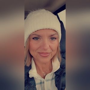 Meet your Posher, Lena